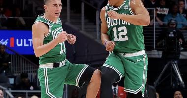 Celtics blowout Hawks for 8th straight win